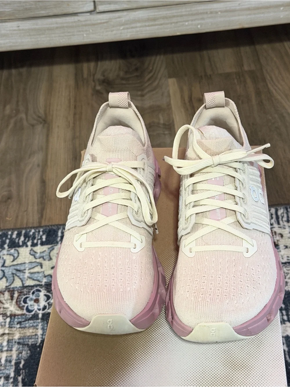 On Cloudswift 4 Pearl/Mauve